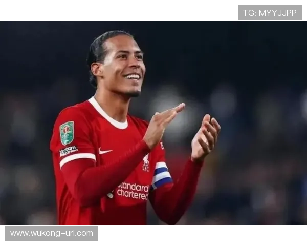 内斯塔与范迪克防守体系中中卫职责偏移及稳定性分化