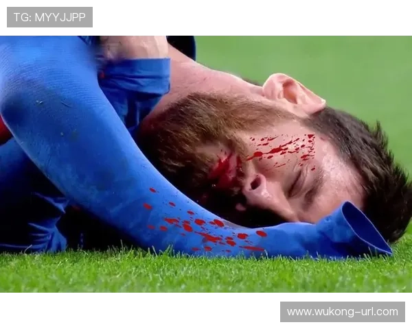 为什么看似轻微的接触却被判犯规?裁判的犯规判定标准揭秘